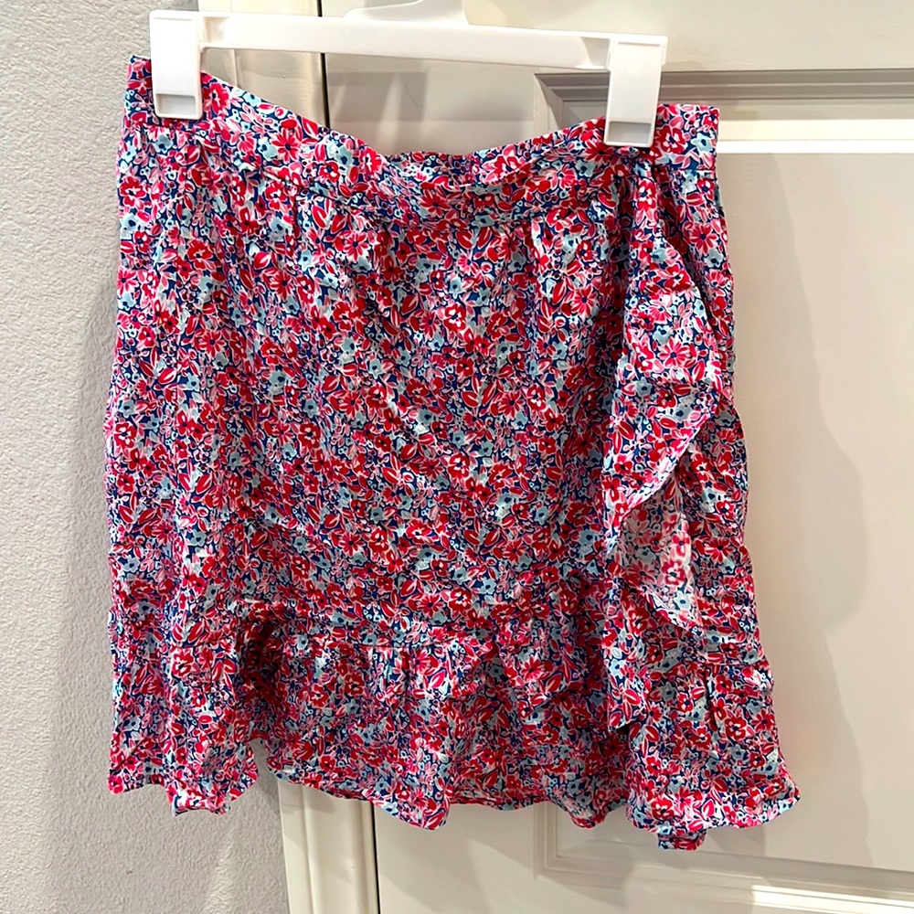 BGBGeneration Pink & Blue Floral skirt - Size M